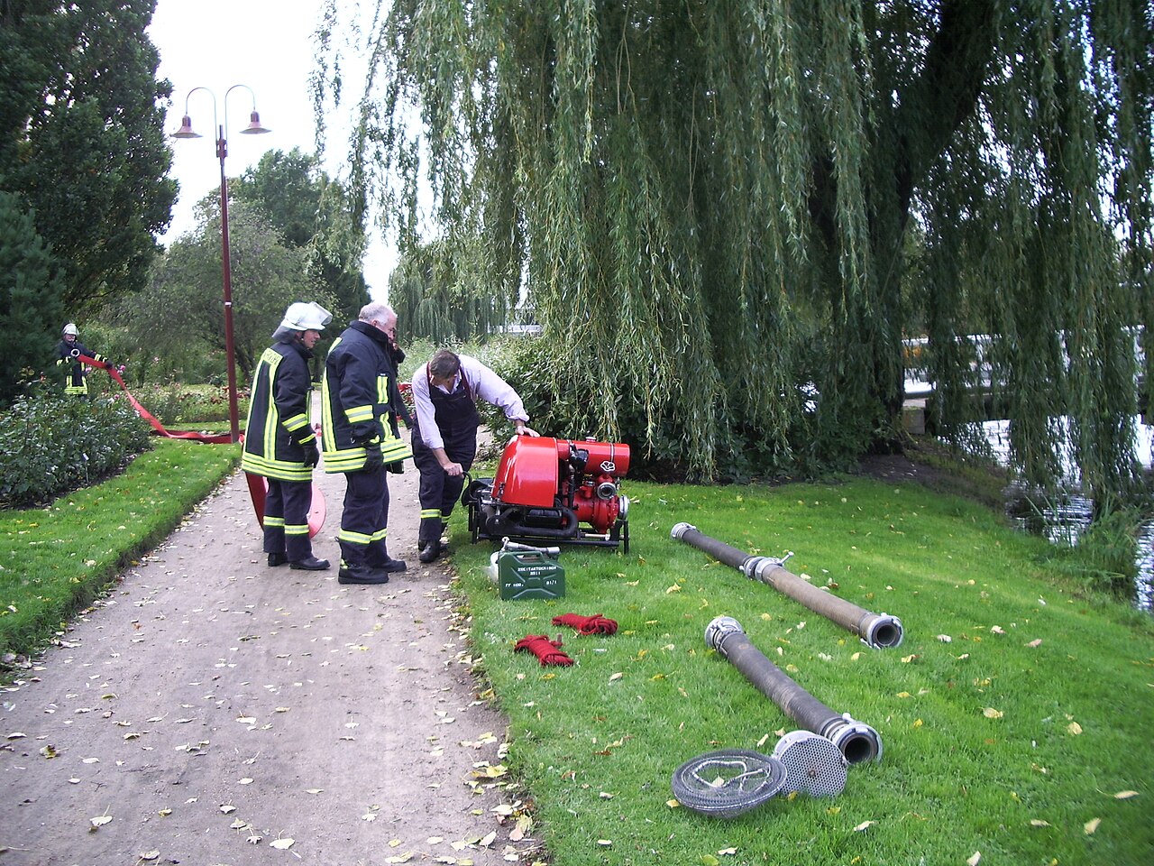 TS8 Tragkraftspritze mit Schlauchleitung